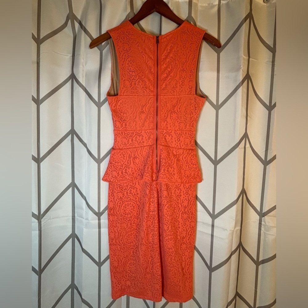 BCBGMaxAzria Coral Lace Midi Dress Bodycon Elegant Feminine - Picture 3 of 3